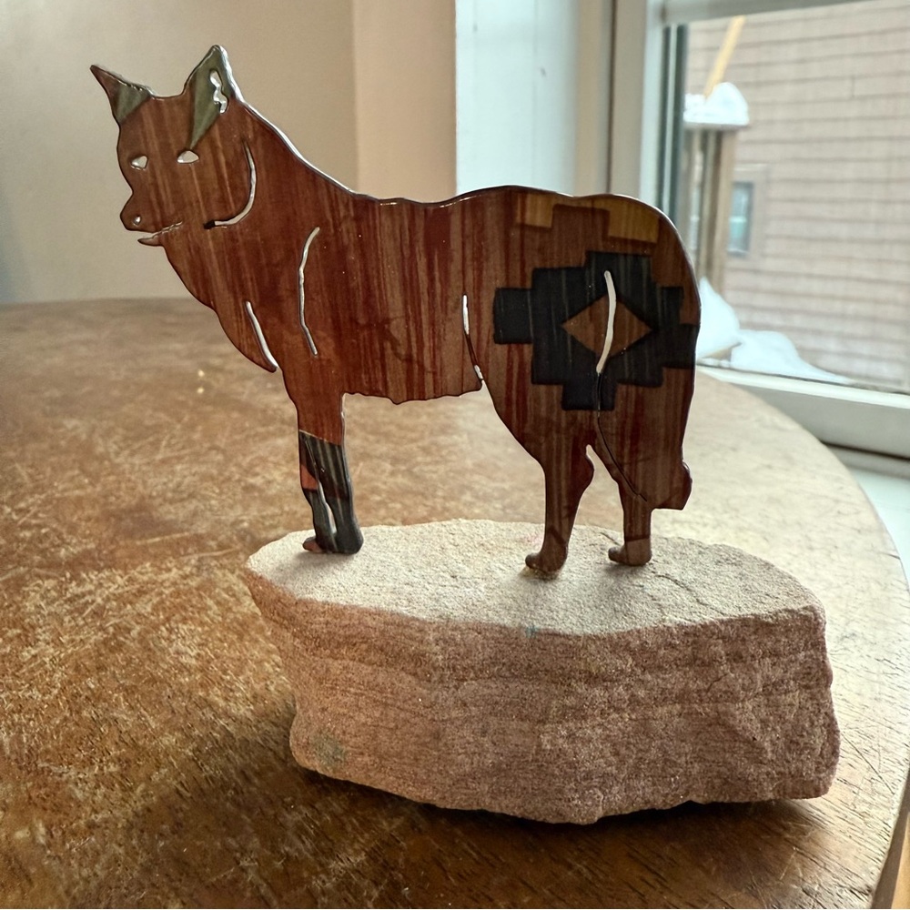 Lazart Collection VTG Native American Petroglyph‎ Wolf Wildlife Dog Metal Rock - Picture 2 of 9